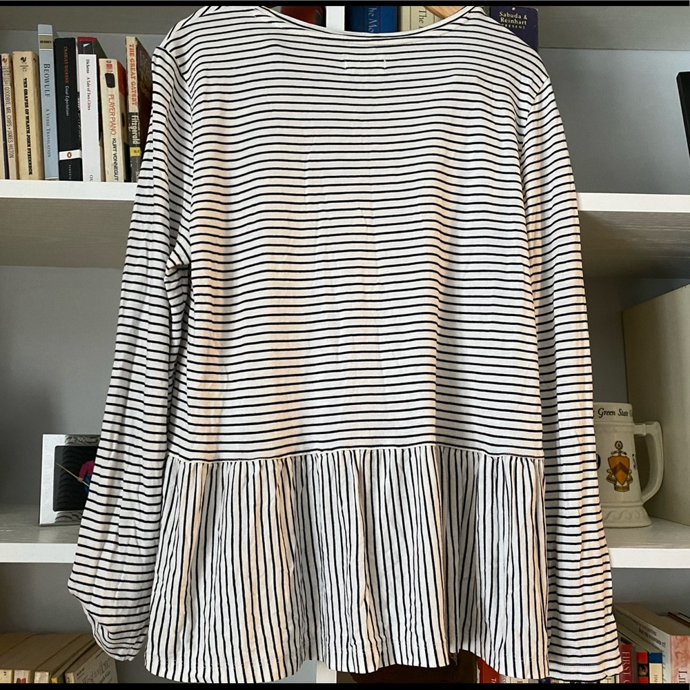 SOLD- Old Navy Striped Top - Picture 4 of 8